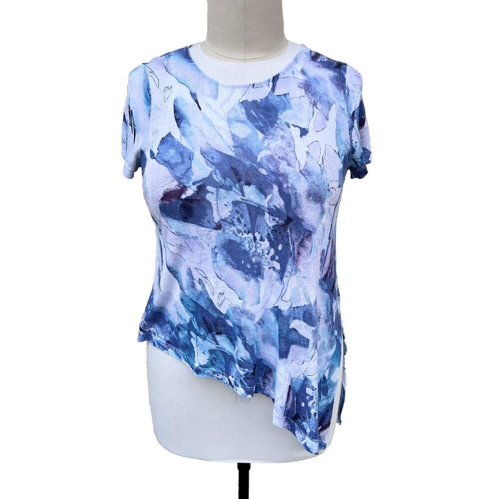 Women's Chicos Gorgeous Blue and White Abstract Floral Watercolor Asymmetric Hem